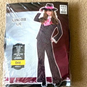 Used,all accesories included 4 pieces